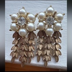 Vintage Sarah Coventry "Royal Highness" Clip Earrings